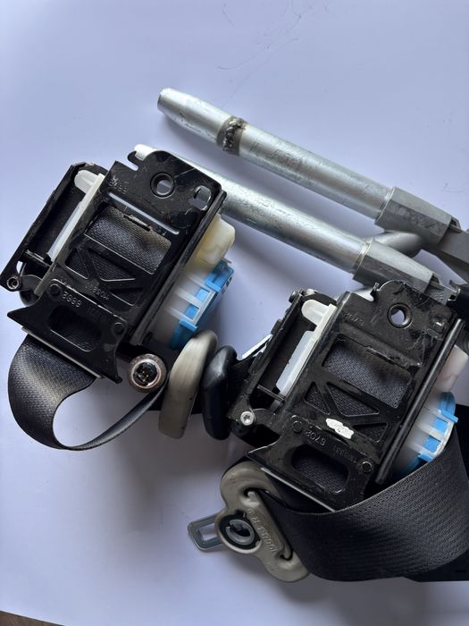 Ремені безпеки Nissan Rogue