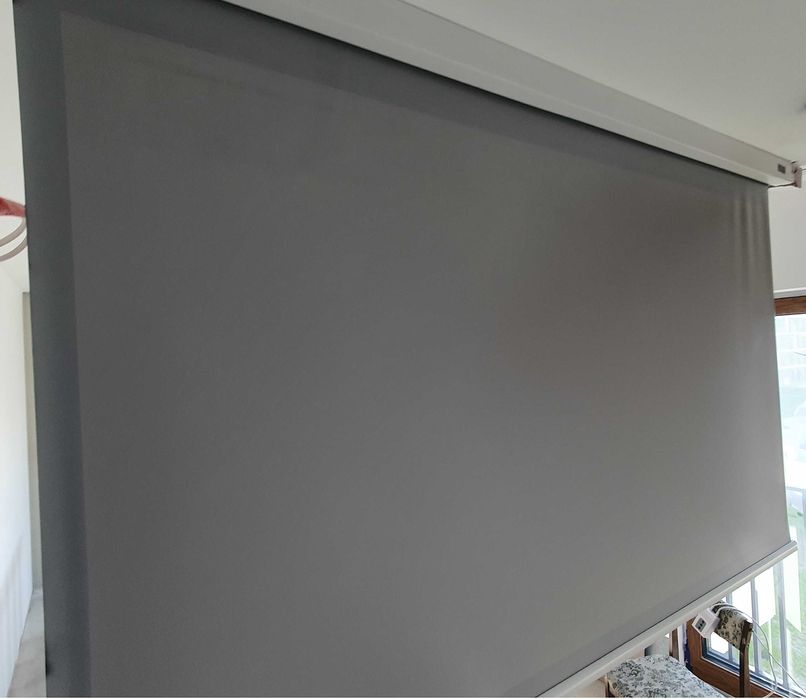 EKRAN PROJEKCYJNY ścienno-sufitowy Kraftmann TRACK