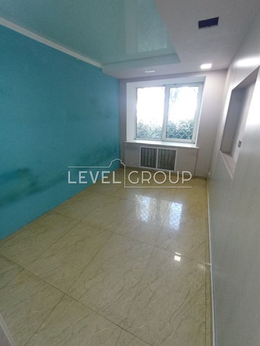 Зниження ціни! Приміщення 362м2 фасад Уманська Солом'янський