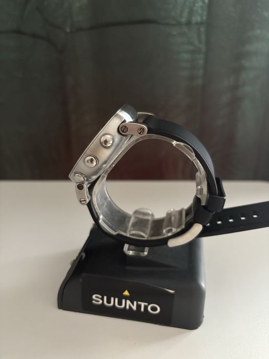SUUNTO Core steel - годинник