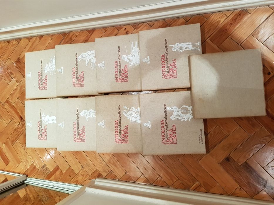 Vinil,Antologia da Musica Europeia nove volumes cerca de 80 LP,s novos