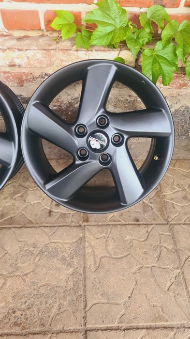 5/114.3 r16 Renault, Suzuki, Nissan, Subaru, Kia, Toyota, Honda, Hyund