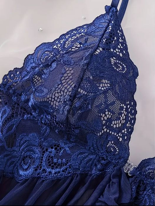 Conjunto de babydoll  e calcinha em renda, tamanho XXL