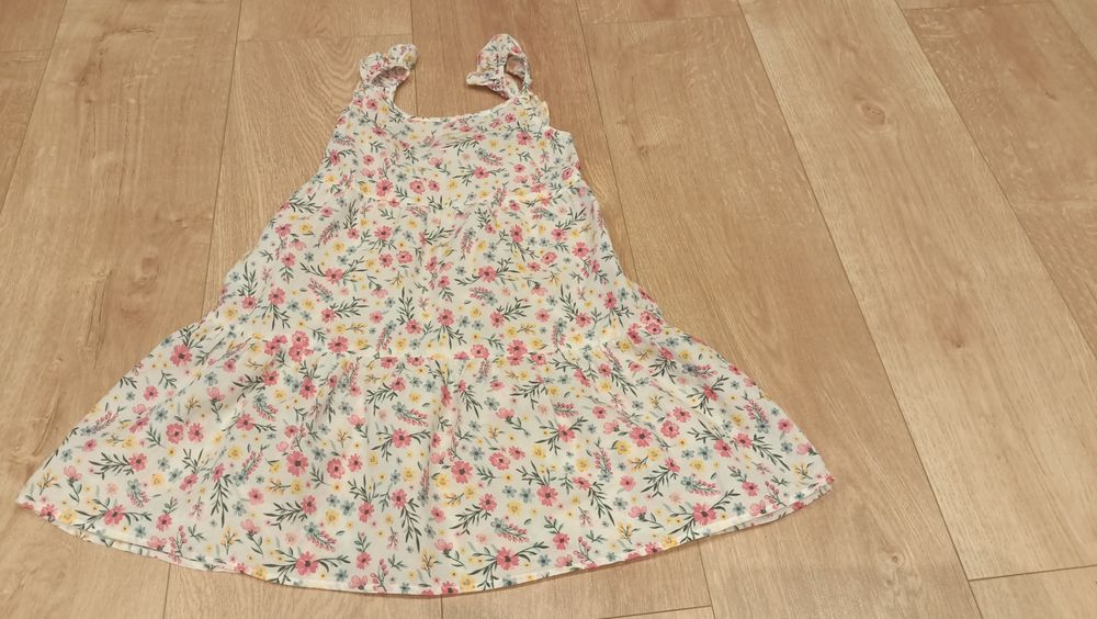 Sukienka letnia Primark r. 110