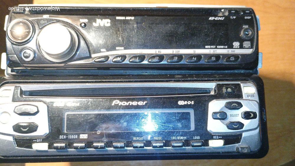 Radia samochodowe Pionier i JVC