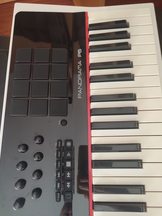 Teclado midi nektar P6