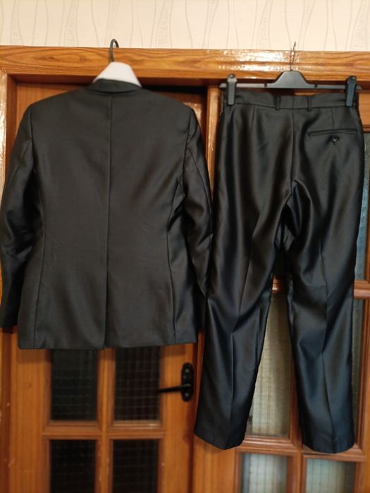 Костюм класний чоловічий/смокінг