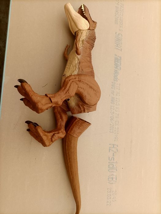 Jurassic World ogromny dinozaur T-Rex Mattel wys. 54cm długosc 100cm