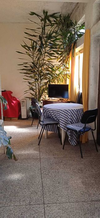 Espaço comercial - Porto - 70m2 + terraço 92m2 (3 meses carencia)