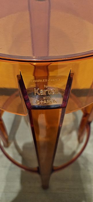 Hoker,stołek barowy Charles Ghost Kartell  bursztynowy