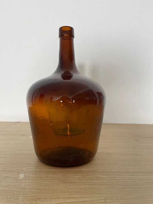 2 garrafões de 2,5 litros