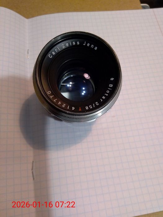 Об'єктив Карл Цейс біотар