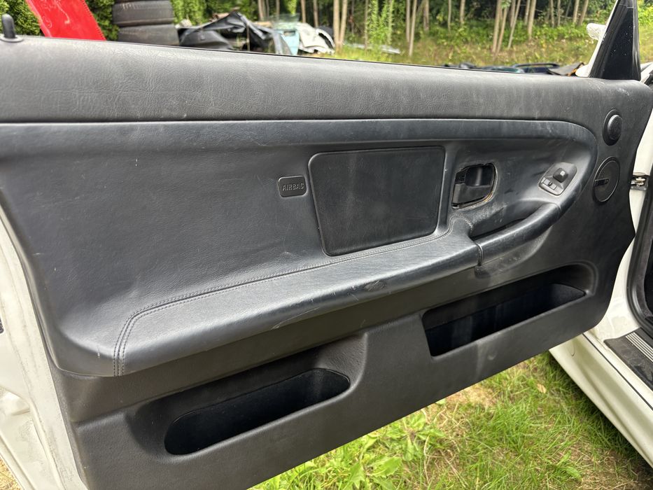 Boczki e36 cabrio europa bdb stan hifi airbag