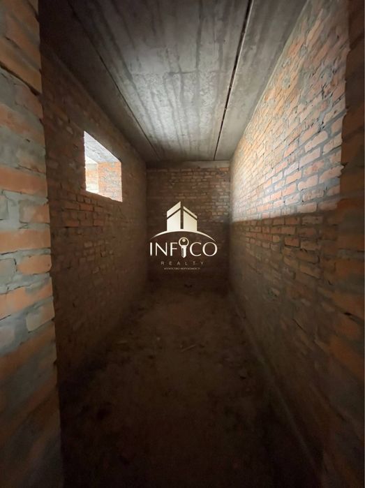 Продаж будинку на стадії будівництва