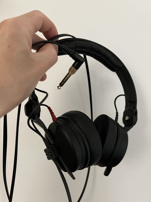 Sprzedam słuchawki Sennheiser HD 25 70 ohm