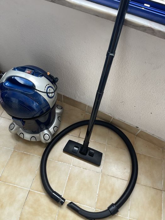 Aspirador industrial com filtro d’agua