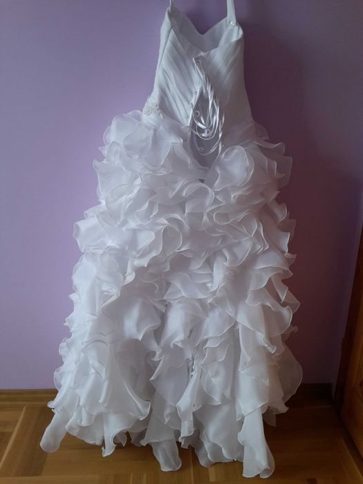 suknia ślubna hiszpanka