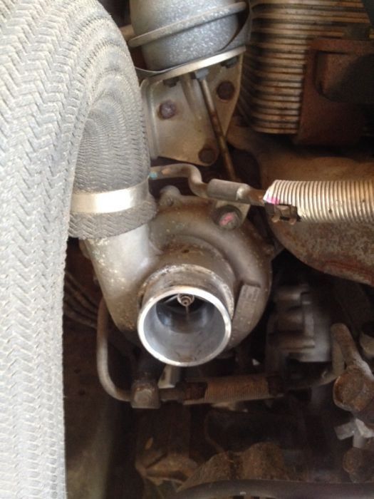 Турбіна на Мітсубісі паджеро вагон Mitsubishi Pajero Wagon 4 3.2diesel