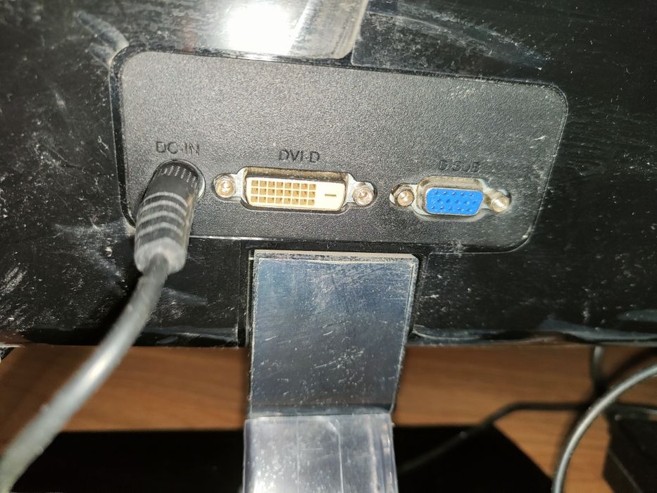 Monitor LG FLATRON E2260T 21,5'' + zasilacz