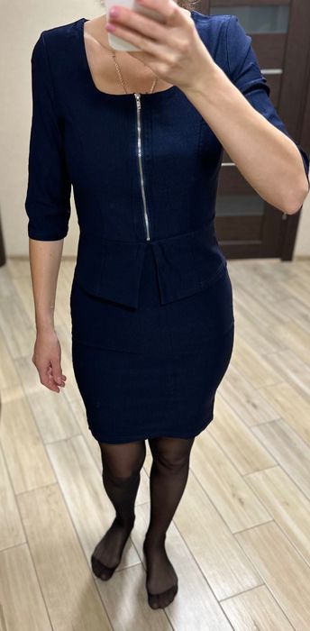 Сукня по фігурі S розмір