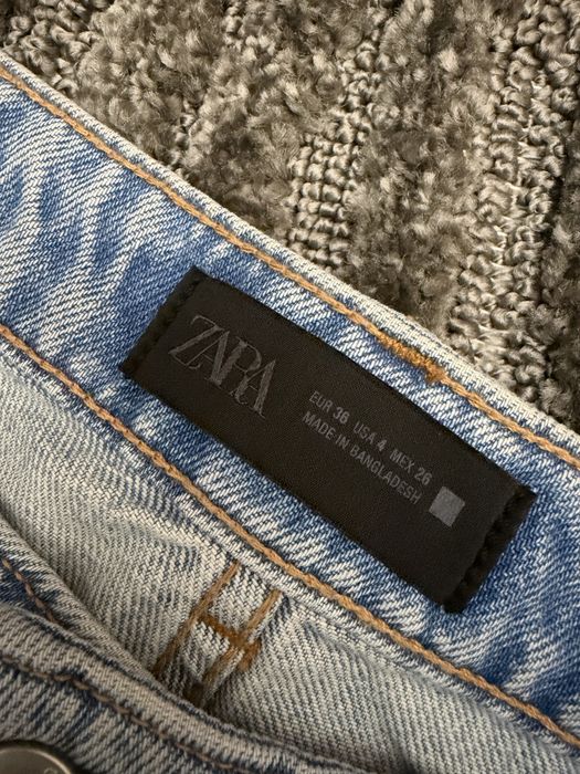 Прямі світлі джинси Zara