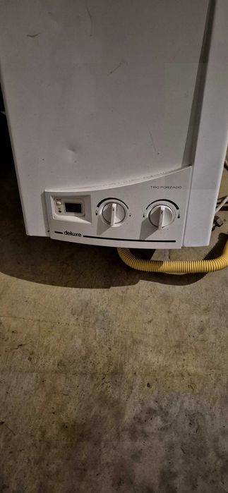 Esquentador a gas ligação  esqueiro