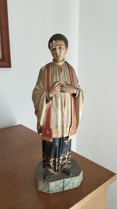 Santo antigo em madeira