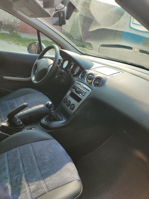 Peugeout 308sw 2010р.