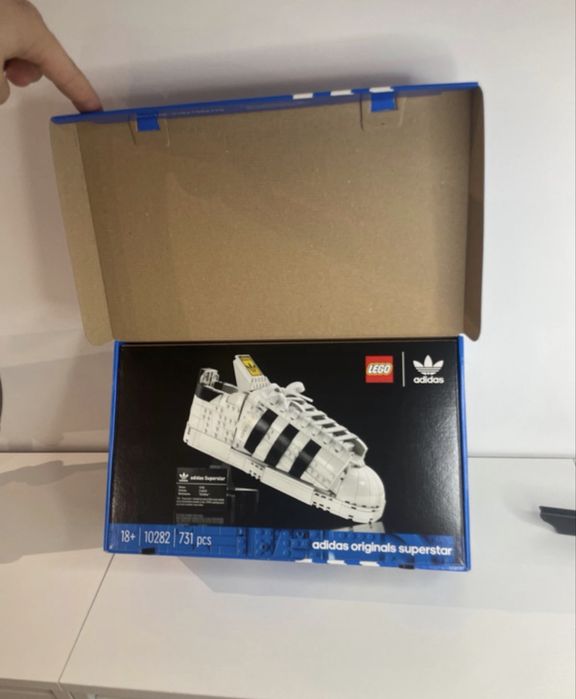 Lego 10282  Sapatilhas Adidas Super Star