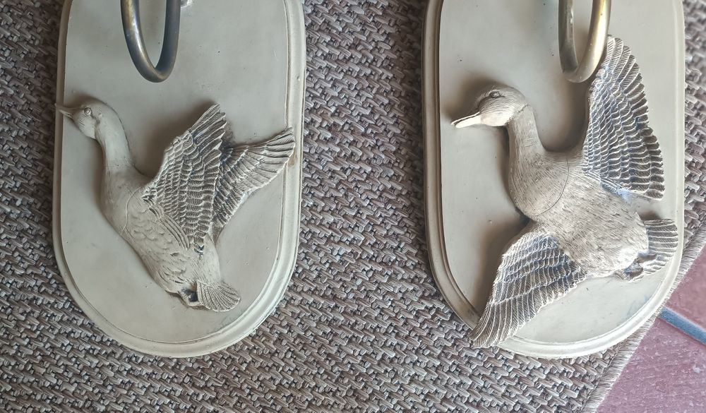 Apliques de parede com patos e assinados