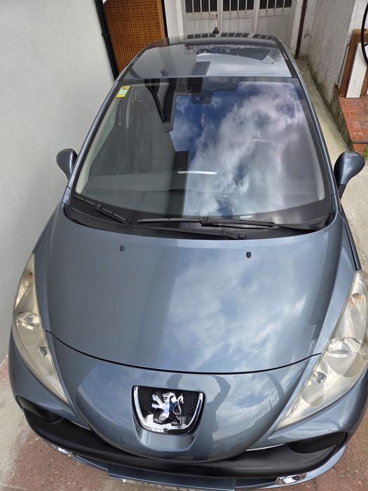 Peugeot 207 1.4 Gasolina – 152.000 km – Económico e Fiável