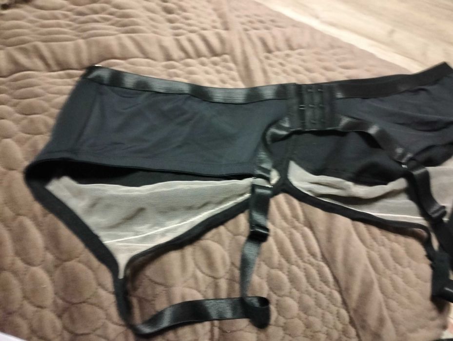 Бюстгальтер без кісточок D E обьєм 115-130см