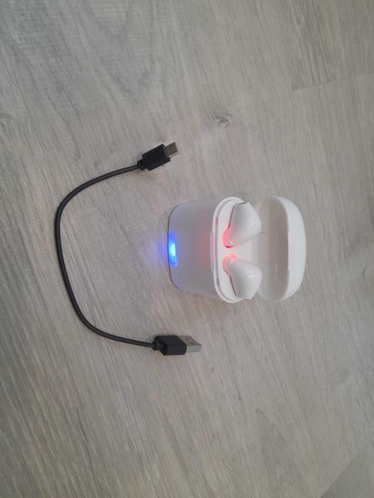 Selling phones / wireless earphones – only €1064738362053505122