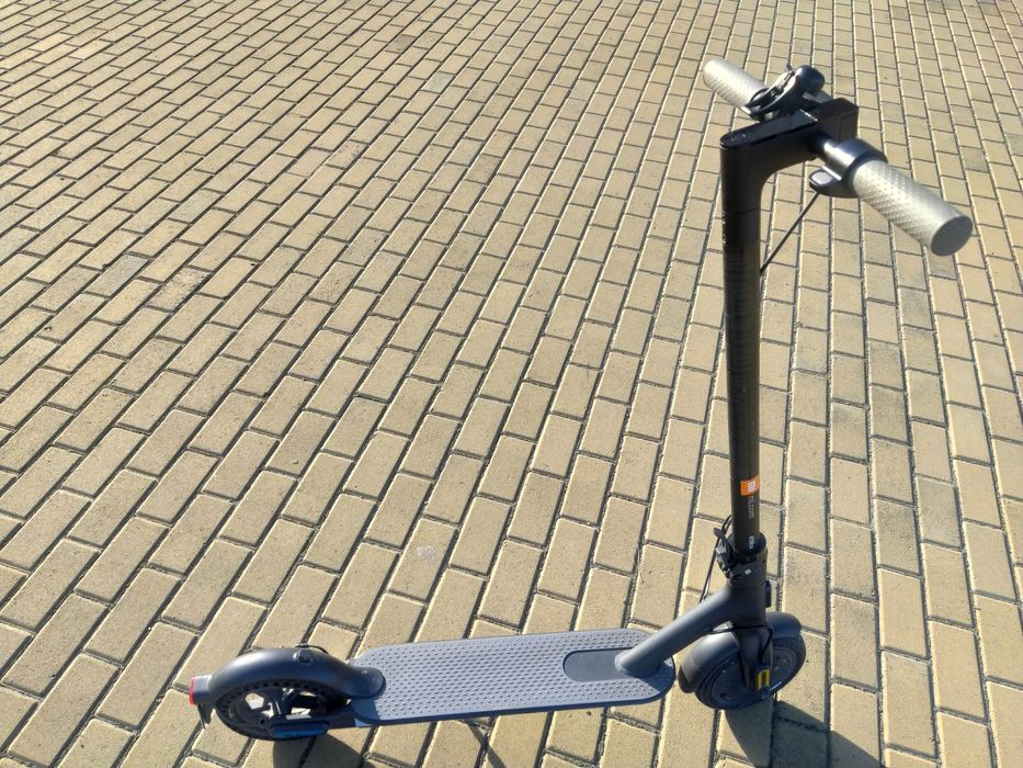 Самокат Xiaomi Mi Electric Scooter 1S