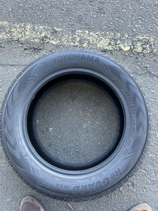 Резина зимова 215 55 r17 yokohama