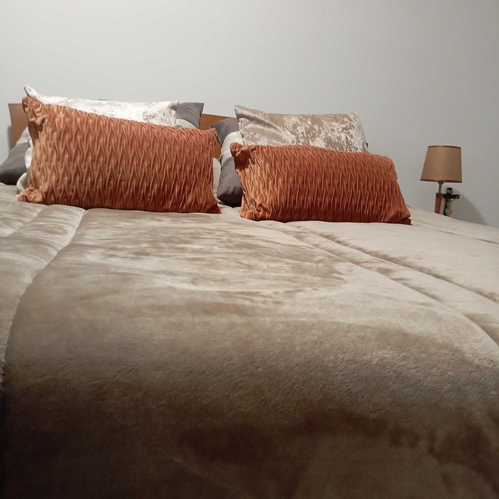 Mobília de quarto como nova