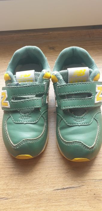 Buty dziecięce New Balance rozmiar 25