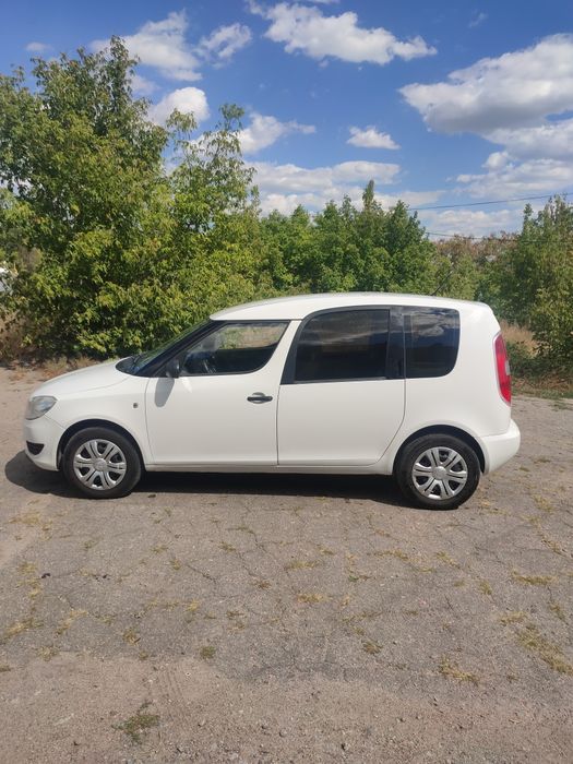 автомобиль Skoda
