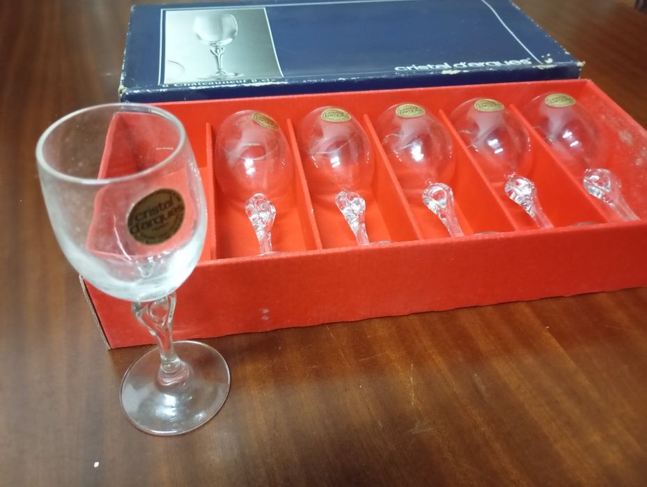 Copos  cristal d`arcos nunca usado