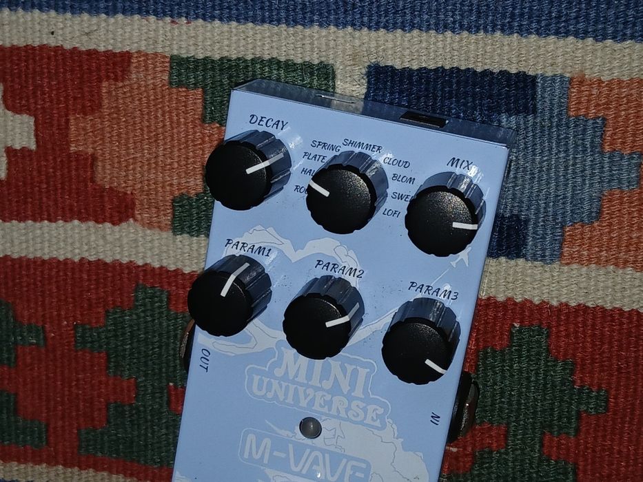 Гітарні педалі M-VAVE Mini Universe та Classic Delay