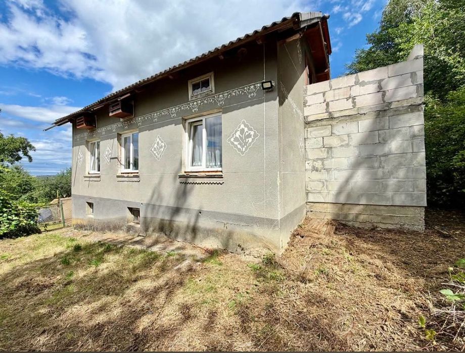Продаж приватного будинку 89м2 ділянка 13 соток