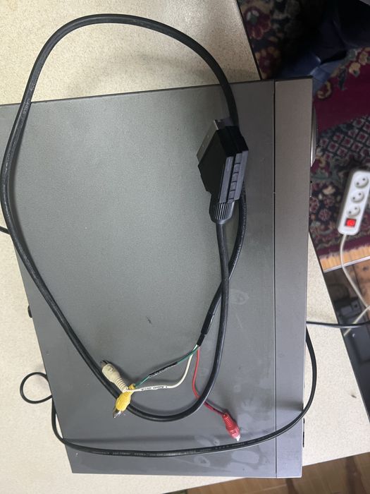 Подам видео магнитофон