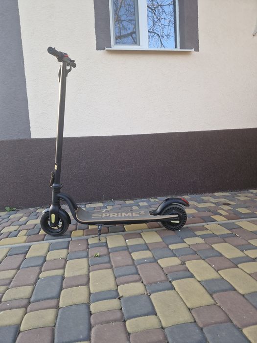 Електросамокат Prime3 EES22