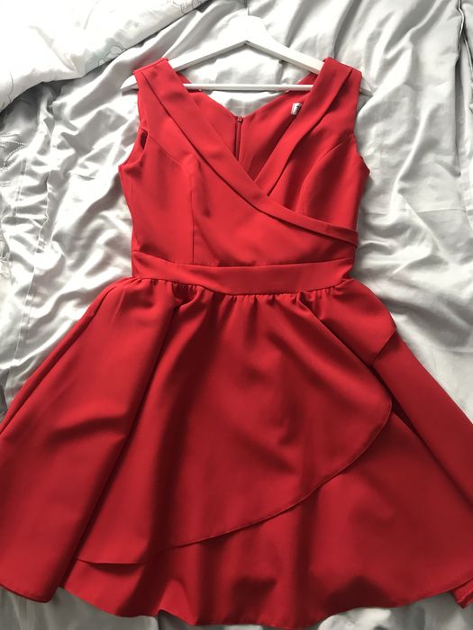 Czerwona letnia, wizytowa sukienka rozmar 36