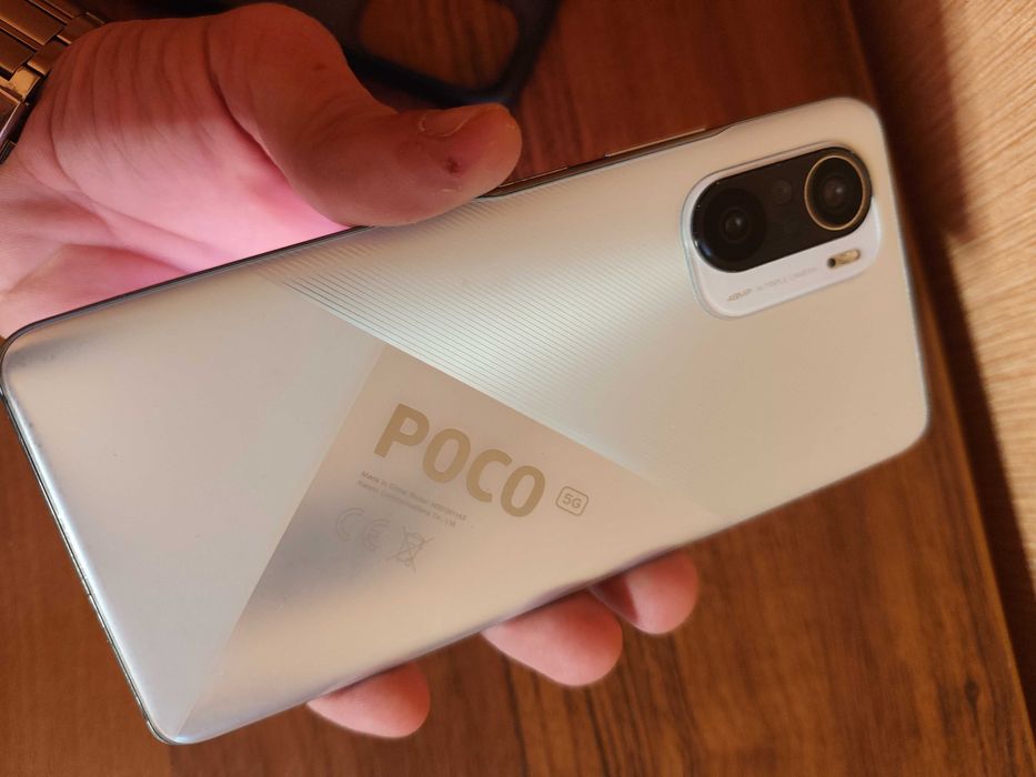 Телефон Poco f3 6/128