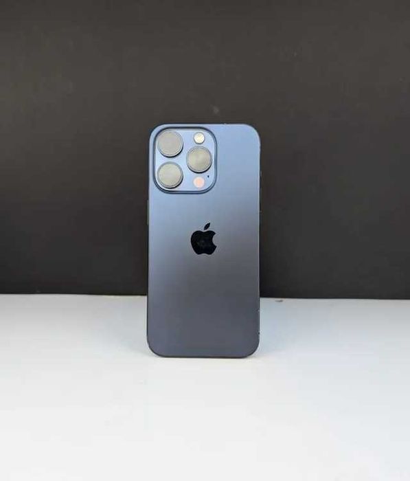 Apple iPhone 15 Pro  Blue Titanium