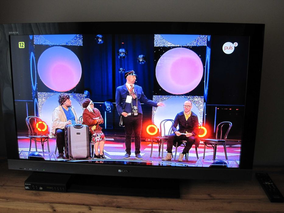 Telewizor SONY BRAVIA LCD 40'' z dekoderem DVBT2