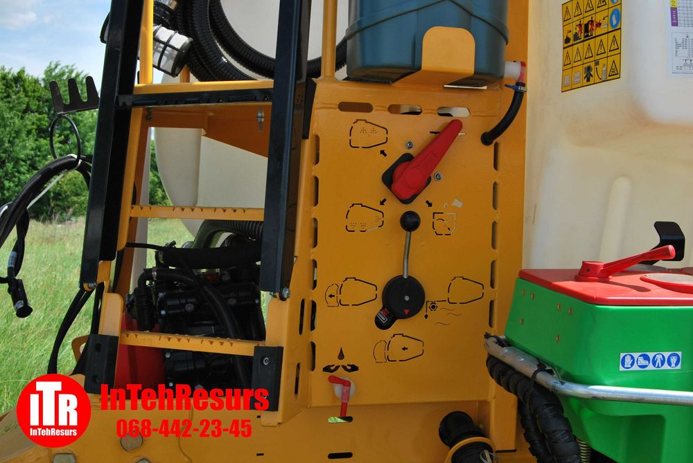 Обприскувач причіпний Богуслав ОПК 3200-24 Arag Bravo 400 Нова модель