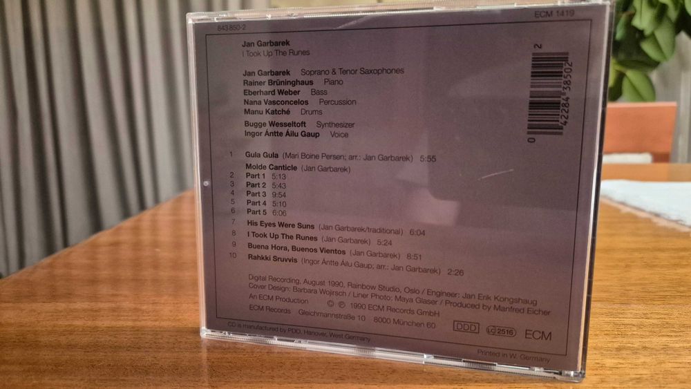 Vendo CD de música "I Took Up the Runes", do carismático JAN GARBAREK!