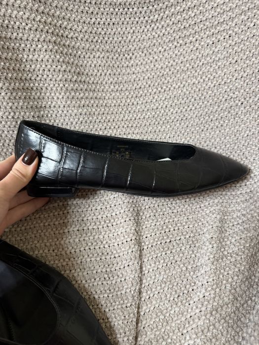 Zara балетки, шкіра, 38 розмір, нові
